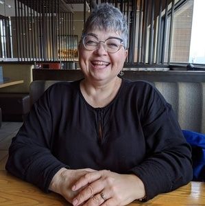 Meet your Posher, Miriam